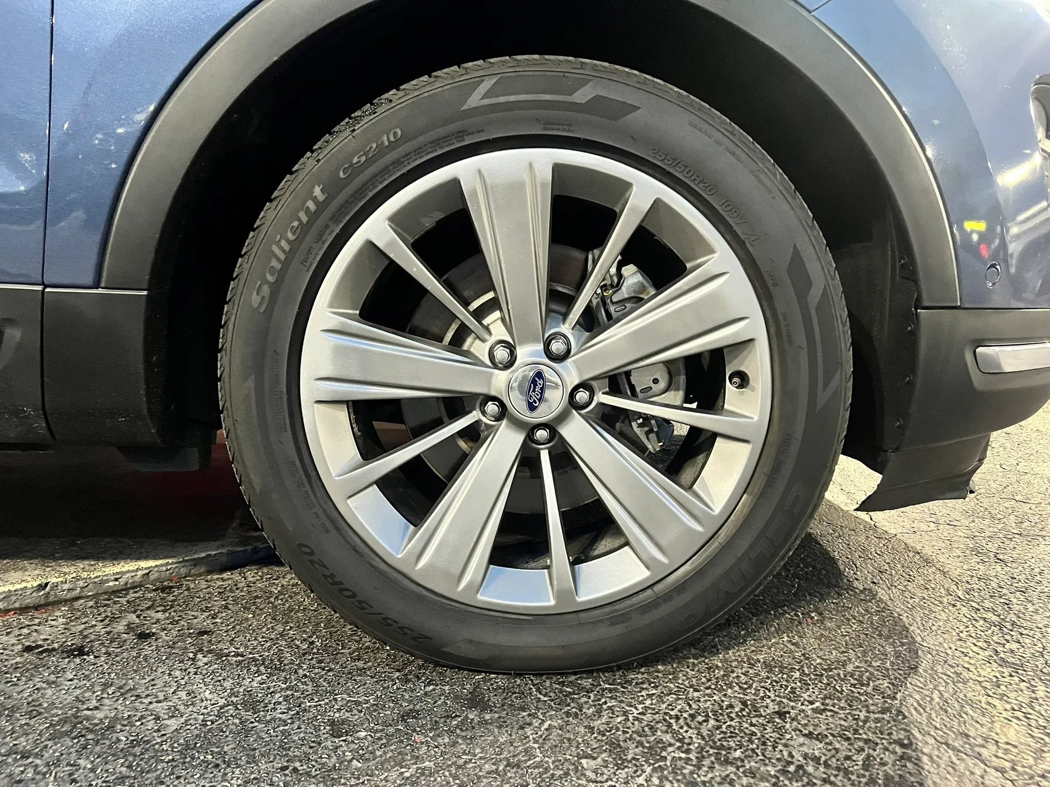 Used 2018 Ford Explorer Limited w/ Equipment Group 301A AWD/4WD image 9
