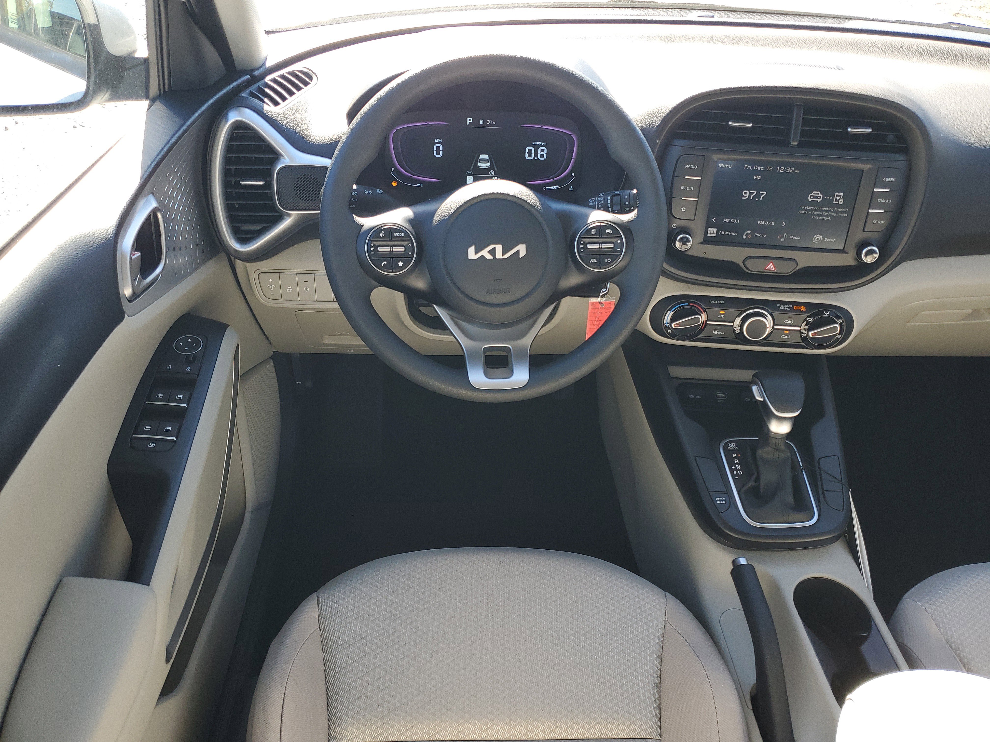 New 2025 Kia Soul LX w/ LX Technology Package image 29