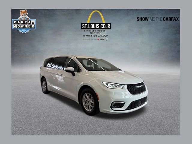 Used 2023 Chrysler Pacifica Touring-L