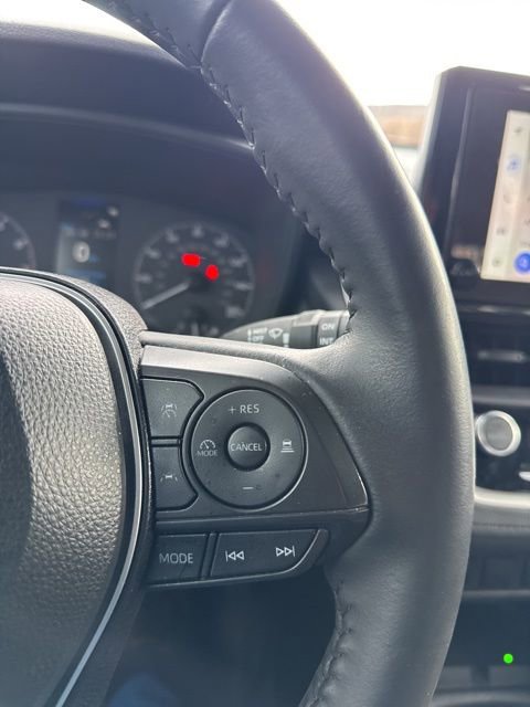 Used 2024 Toyota Corolla Cross LE image 19