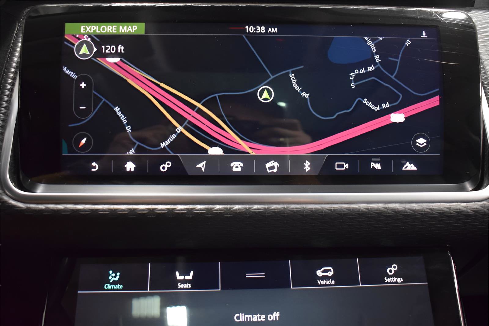 Used 2019 Land Rover Range Rover Velar S AWD/4WD image 28