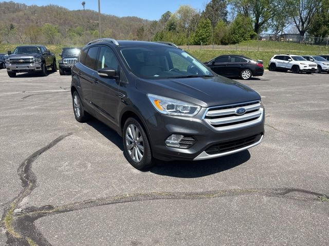 Used 2018 Ford Escape Titanium image 2