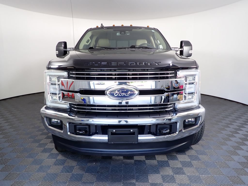 Used 2019 Ford F250 Lariat w/ Lariat Ultimate Package AWD/4WD image 11