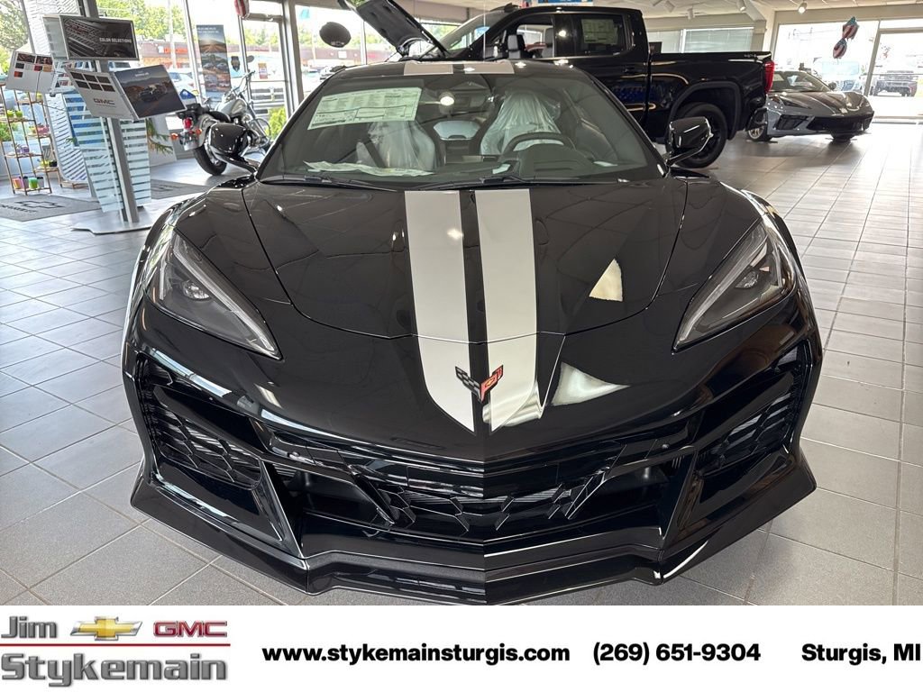 New 2025 Chevrolet Corvette E-Ray image 6