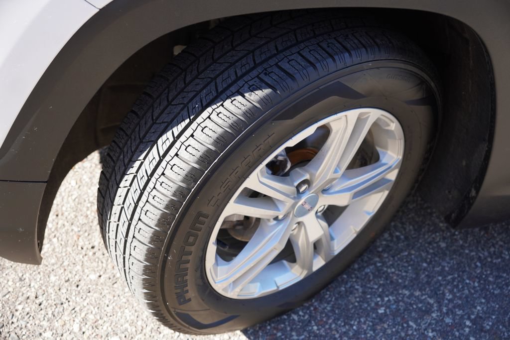 Certified 2023 GMC Terrain SLE FWD image 13