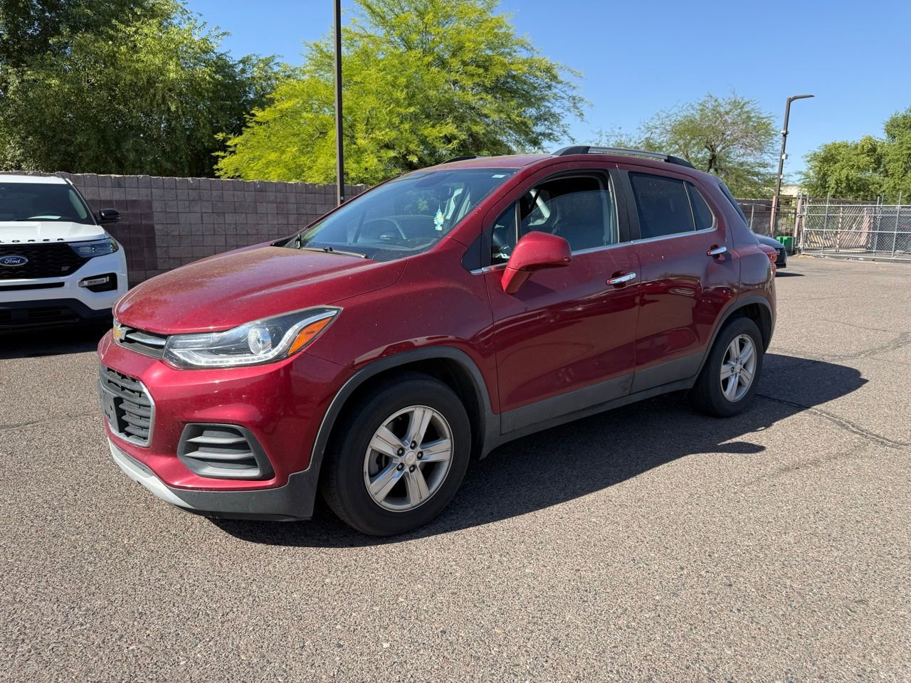 Used 2018 Chevrolet Trax LT w/ Driver Confidence Package FWD image 1