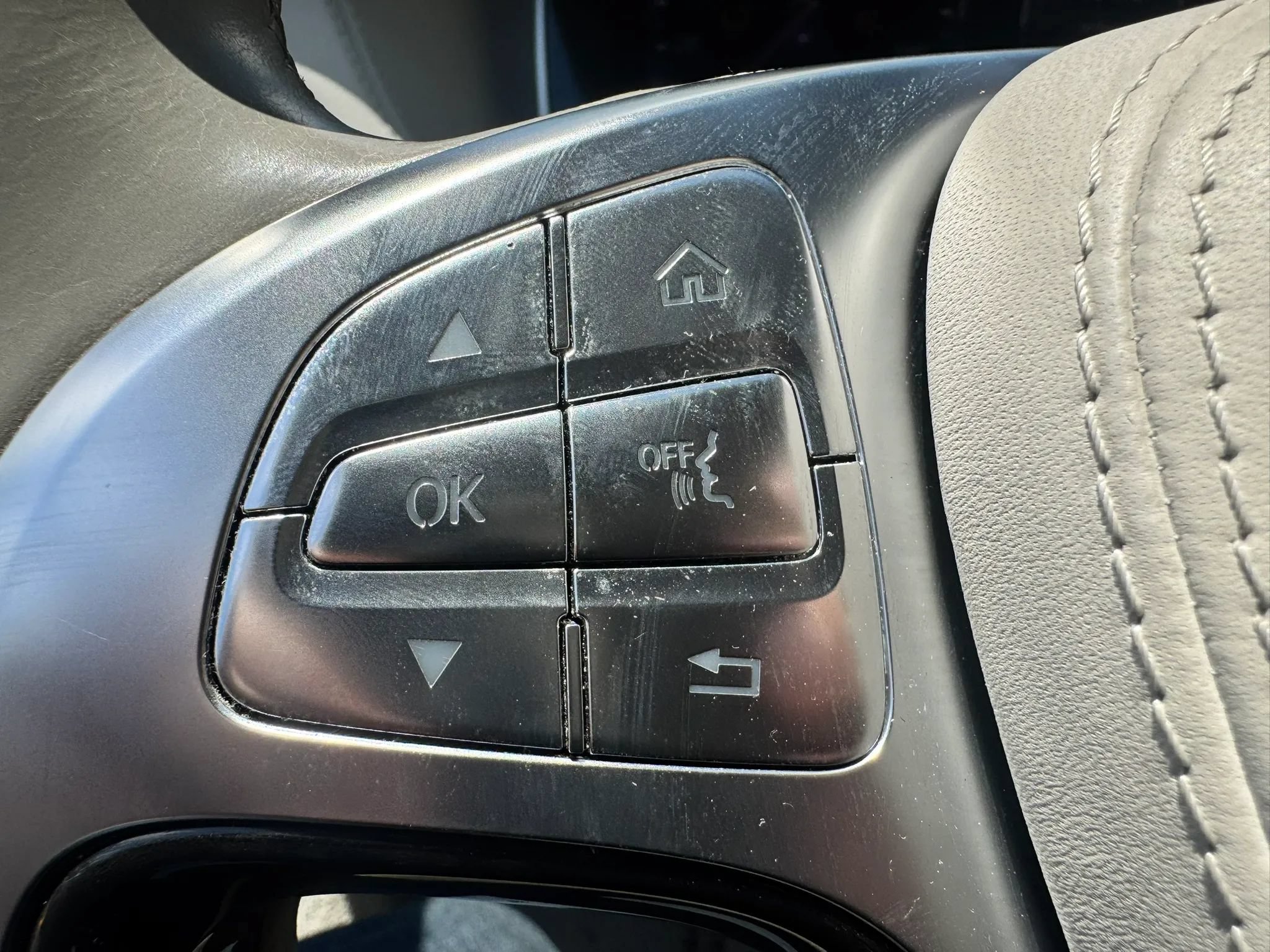Used 2014 Mercedes-Benz S 550 Sedan image 32