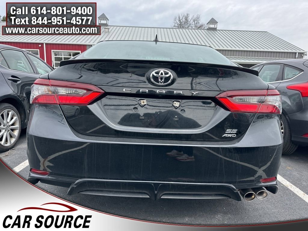 Used 2023 Toyota Camry SE w/ Cold Weather Package image 4