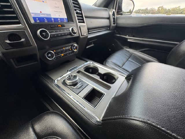 Used 2020 Ford Expedition Max XLT w/ Equipment Group 202A RWD image 10