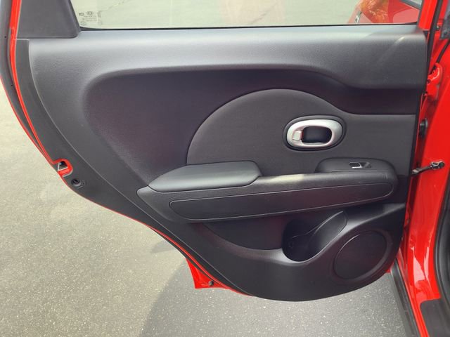 Used 2018 Kia Soul + image 25