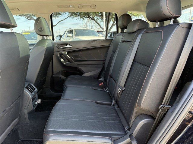 Used 2024 Volkswagen Tiguan Wolfsburg Edition image 27