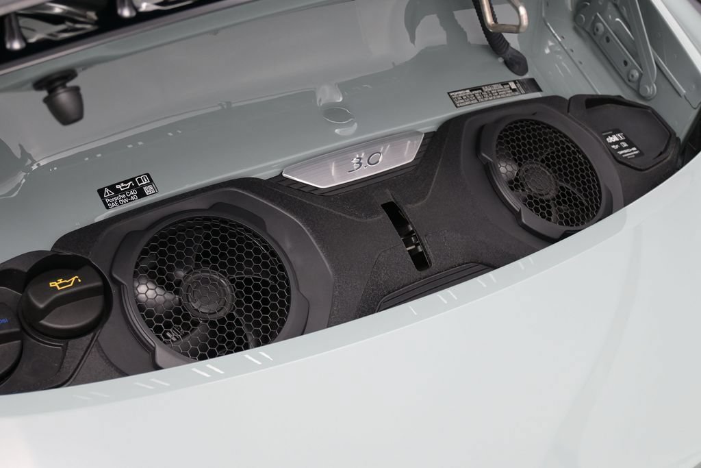 Certified 2025 Porsche 911 Carrera RWD image 28