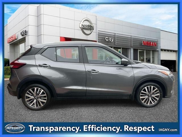 Used 2023 Nissan Kicks SV FWD image 5