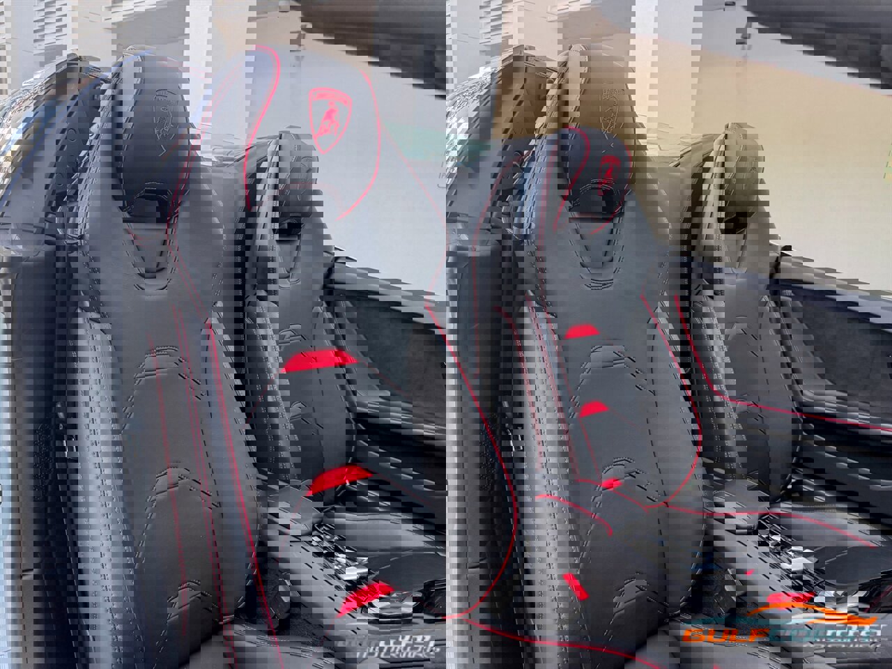 Used 2020 Lamborghini Huracan EVO image 34