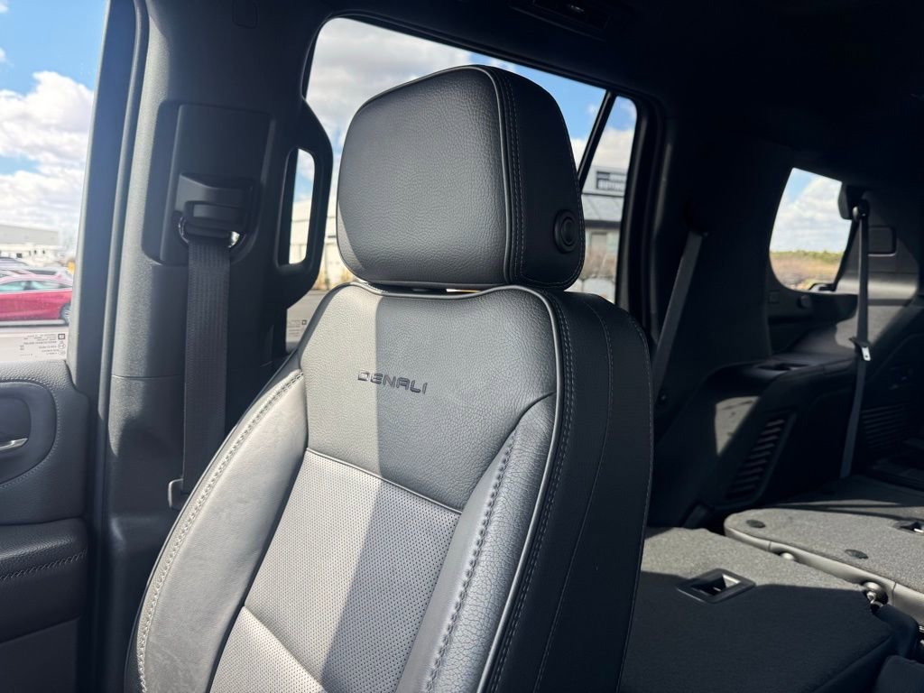 Used 2022 GMC Yukon Denali image 15