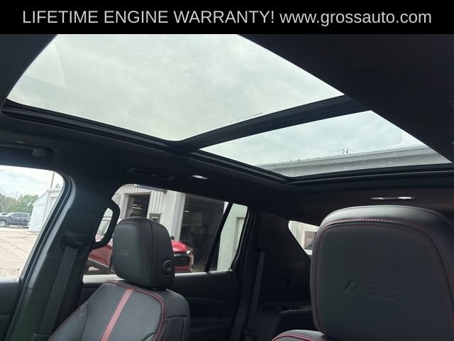 New 2027 Chevrolet Traverse RS w/ LPO, Floor Liner Package AWD/4WD image 19