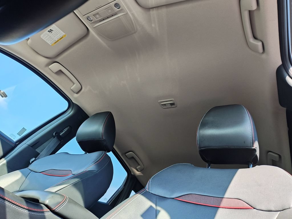 Used 2025 Nissan Kicks SR AWD/4WD image 25