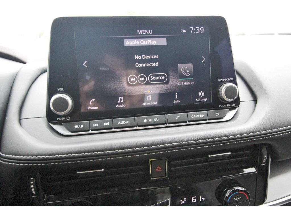 Used 2022 Nissan Rogue SV image 19