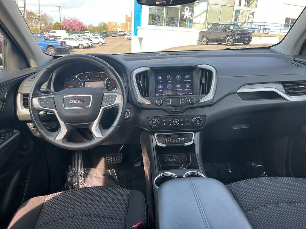 Used 2022 GMC Terrain SLE w/ Driver Convenience Package image 15