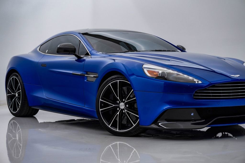 Used 2014 Aston Martin Vanquish Coupe image 2