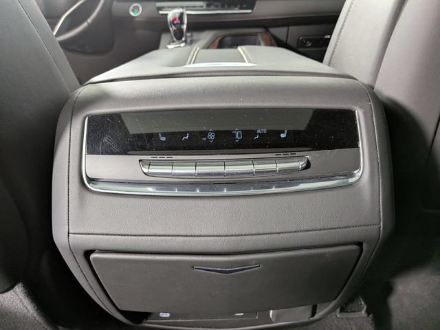 Certified 2024 Cadillac Escalade ESV Premium Luxury w/ LPO, Floor Liner Package AWD/4WD image 28