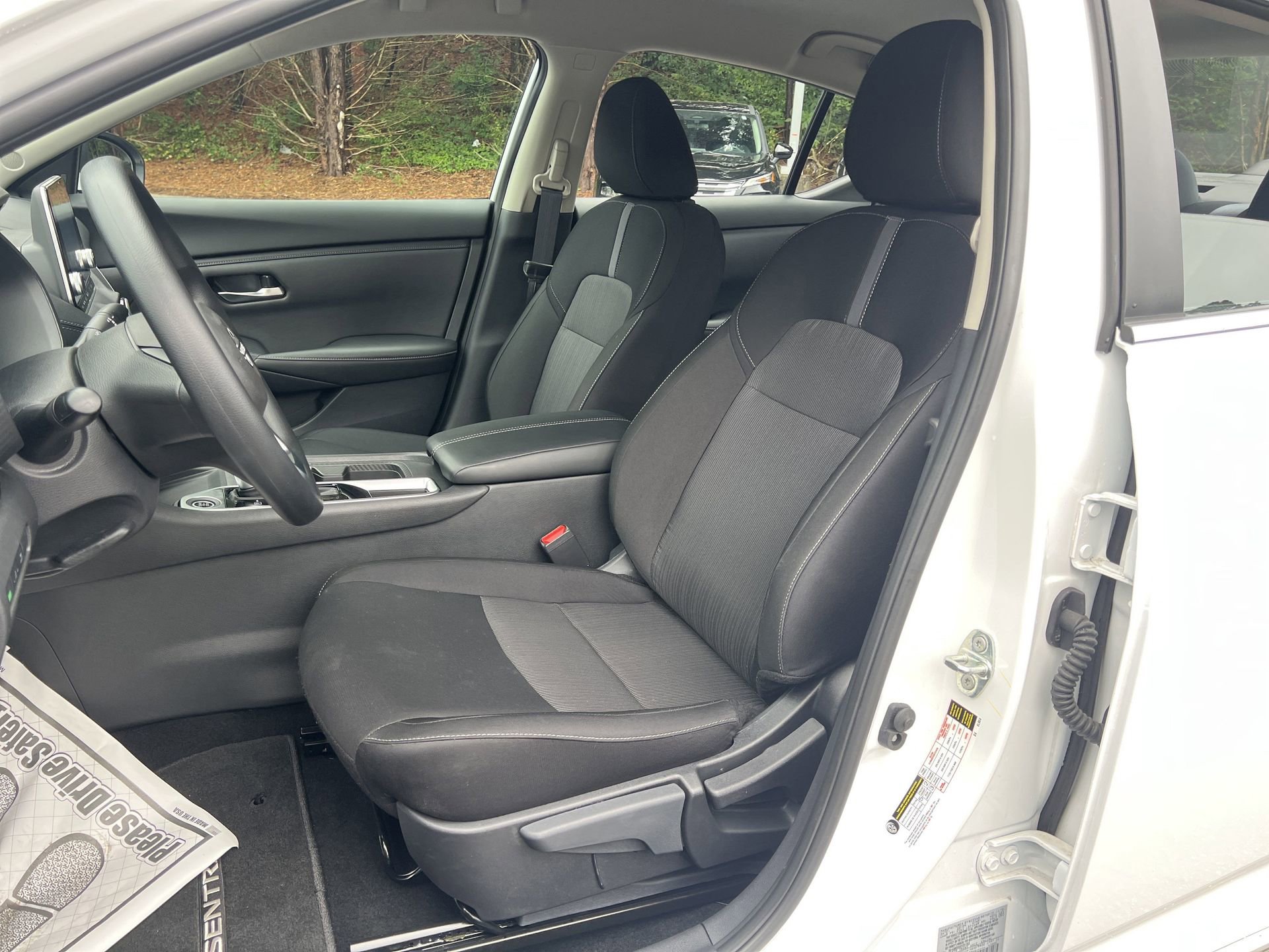Certified 2025 Nissan Sentra SV FWD image 14