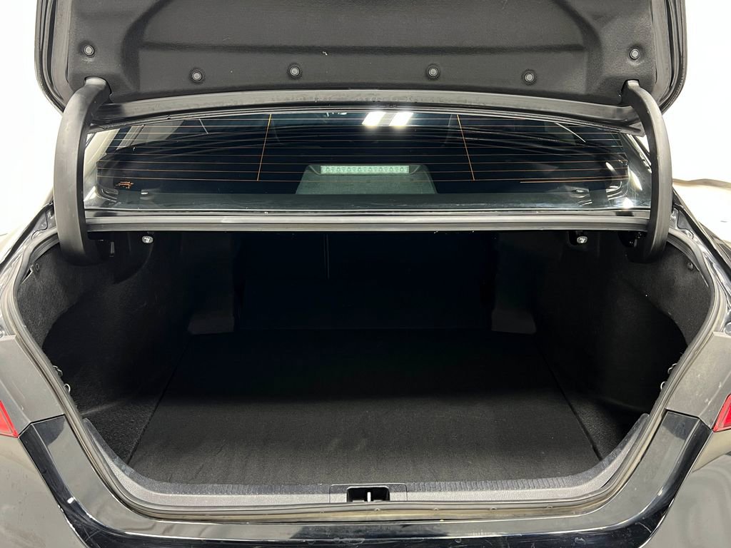 Used 2020 Toyota Camry SE image 24