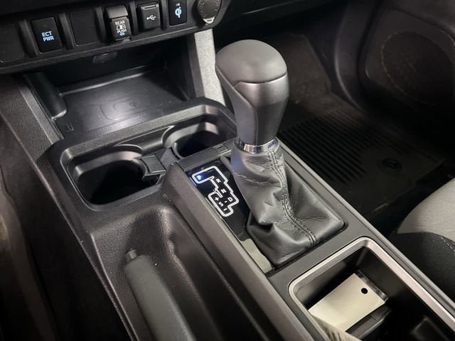Used 2023 Toyota Tacoma TRD Off-Road AWD/4WD image 15