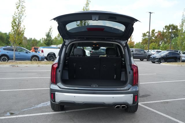Used 2023 Kia Telluride S FWD image 17