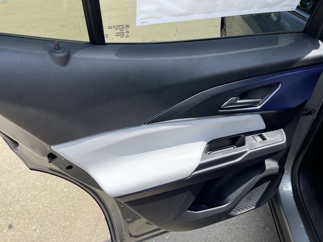 New 2026 Chevrolet Equinox EV LT FWD image 12