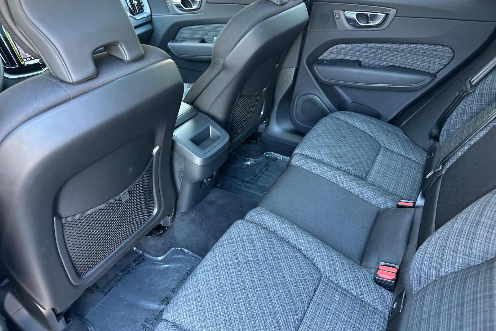 Certified 2025 Volvo XC60 B5 Core w/ Protection Package Premier image 13