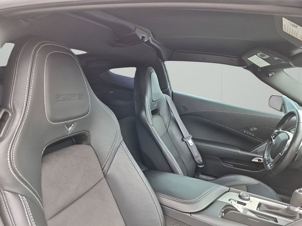 Used 2016 Chevrolet Corvette Z06 w/ Z07 Performance Package image 15