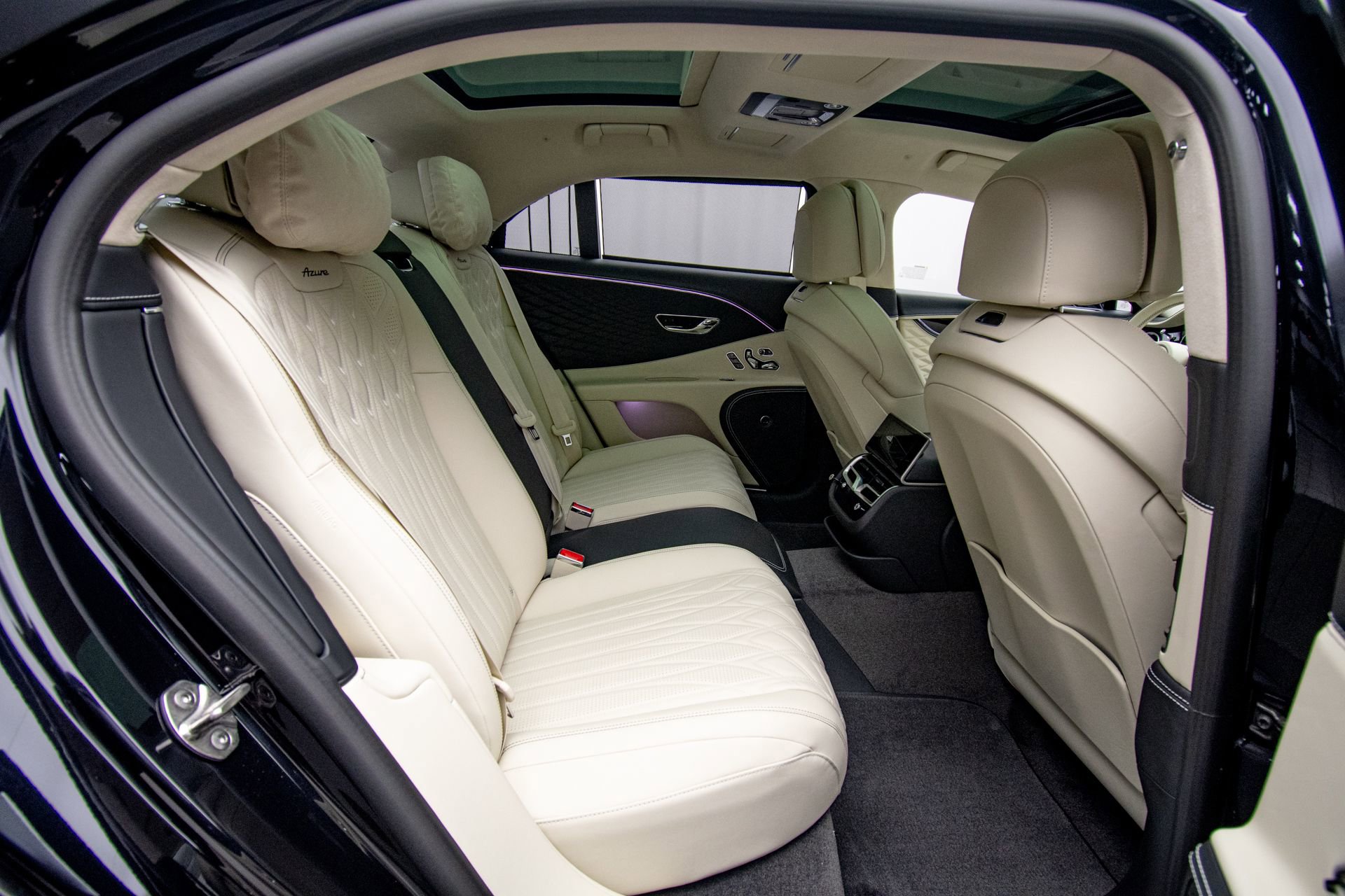 New 2026 Bentley Flying Spur Plug-In Hybrid image 31