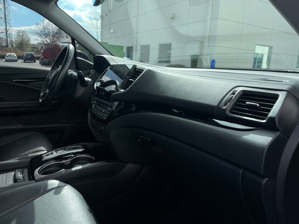 Certified 2022 Honda Pilot Touring image 33