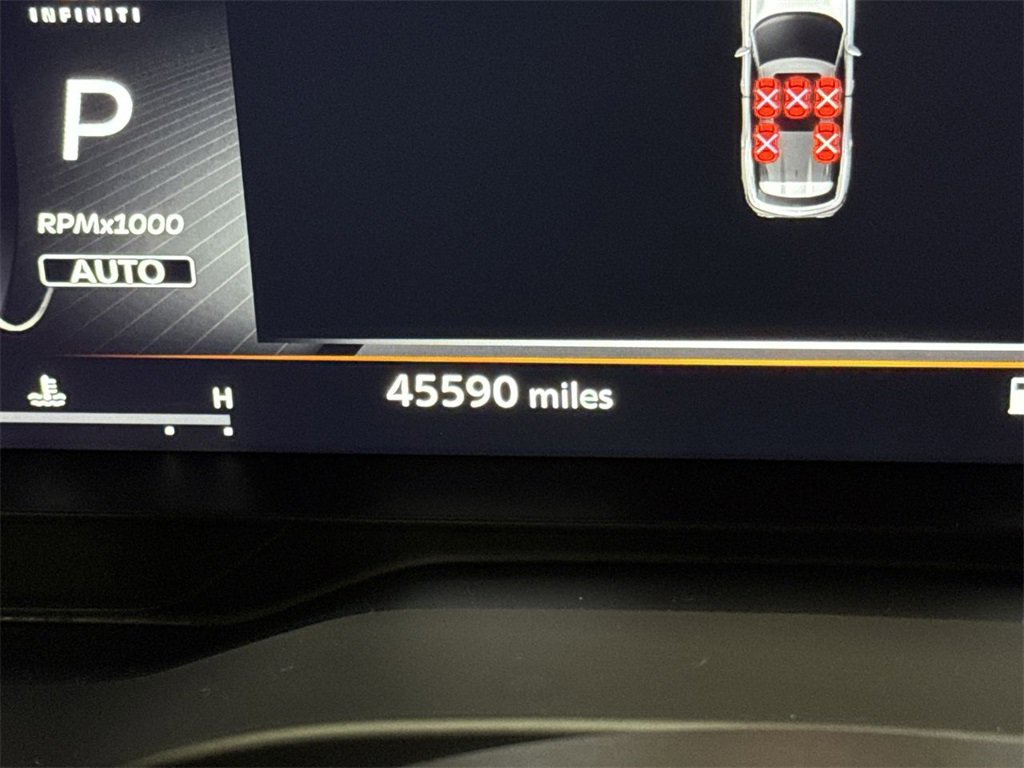 Used 2023 INFINITI QX60 Sensory w/ Vision Package image 12