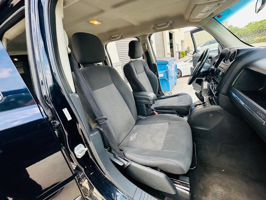 Used 2011 Jeep Patriot Latitude AWD/4WD image 22