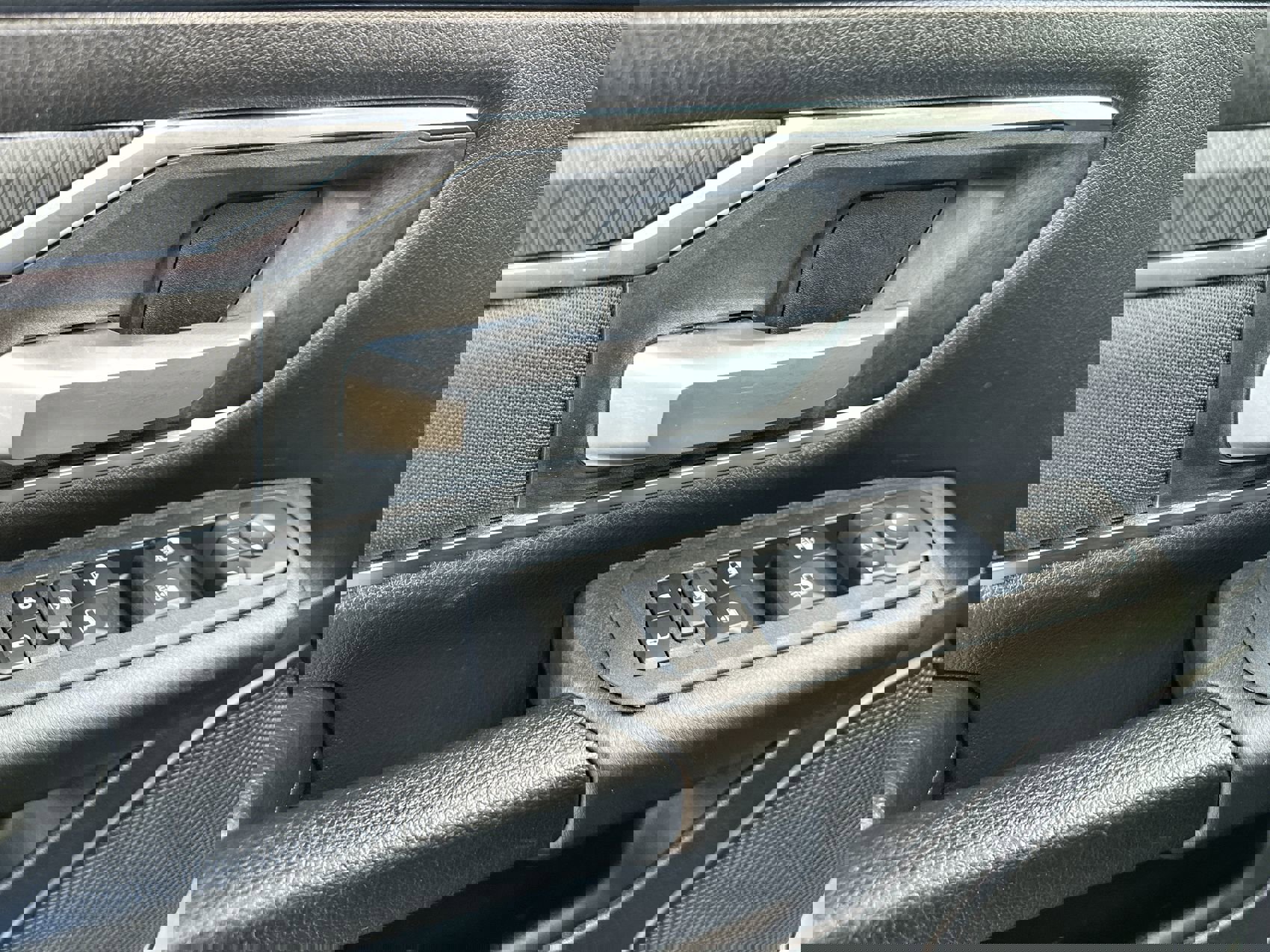 Used 2025 RAM 1500 Lone Star image 13