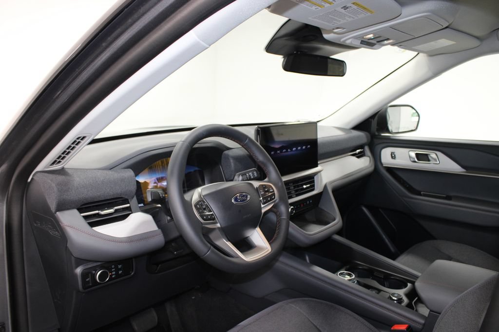 New 2026 Ford Explorer Active RWD image 22