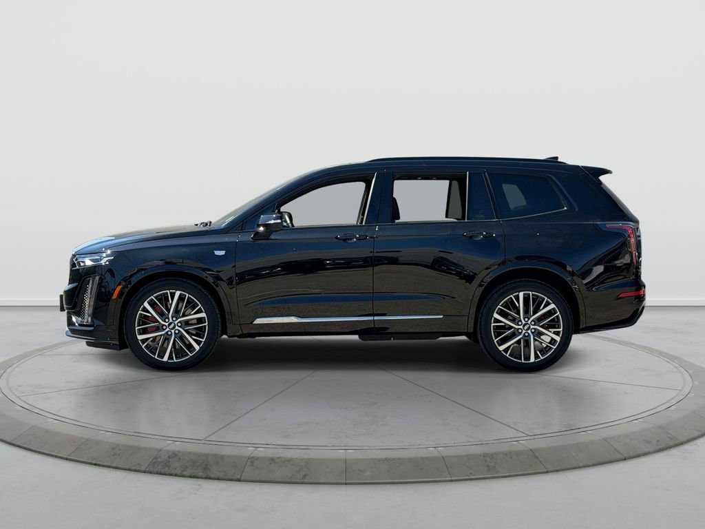 Used 2025 Cadillac XT6 Sport w/ LPO, Floor Liner Package image 4