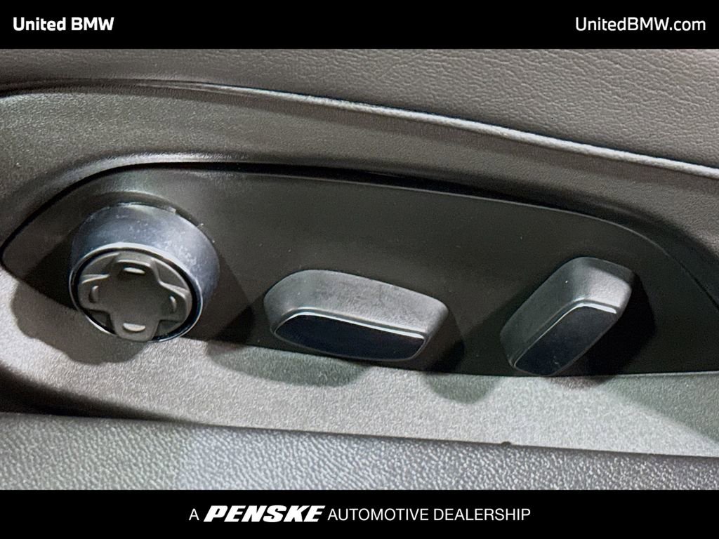 Used 2023 Chevrolet Corvette Stingray w/ Stealth Interior Trim Package image 4