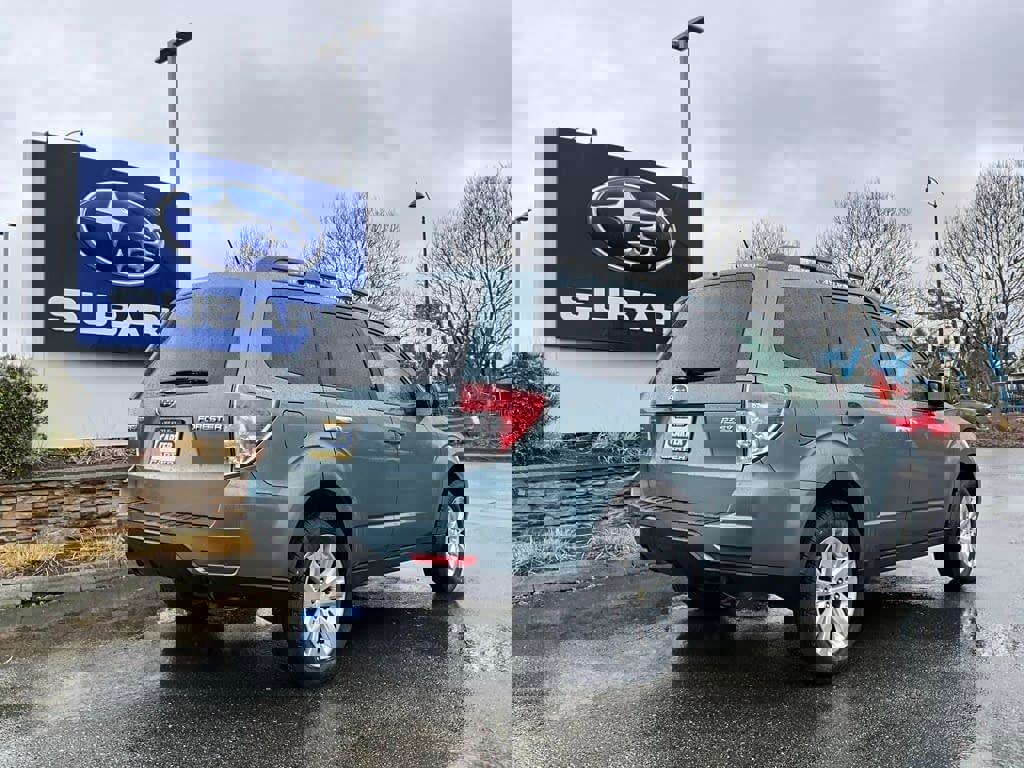 Used 2012 Subaru Forester 2.5X Premium w/ All-Weather Pkg image 8