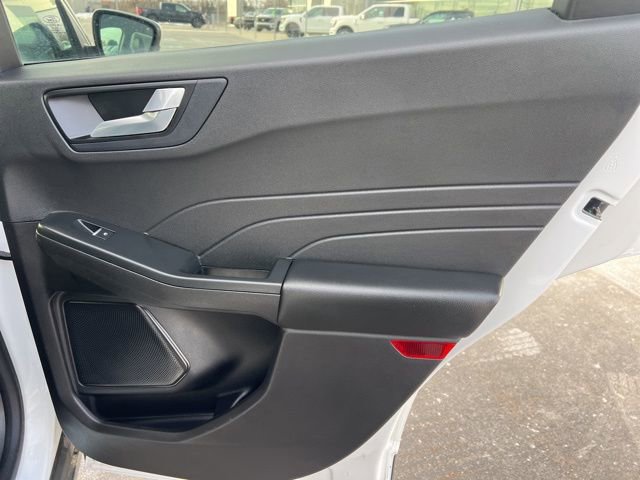 Used 2022 Ford Escape SEL image 12
