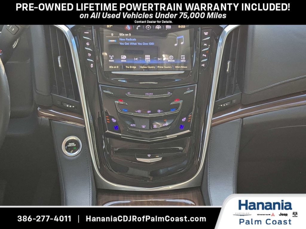Used 2020 Cadillac Escalade Luxury AWD/4WD image 17