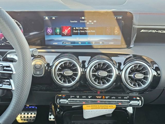 New 2026 Mercedes-Benz CLA 35 AMG 4MATIC image 35