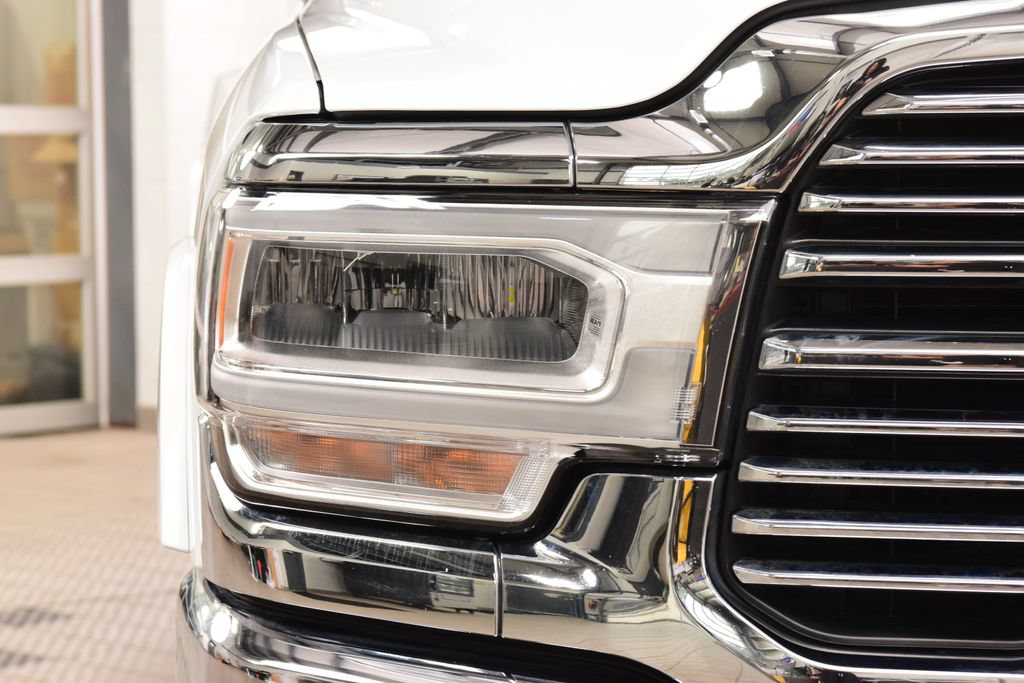Used 2022 RAM 3500 Laramie AWD/4WD image 11