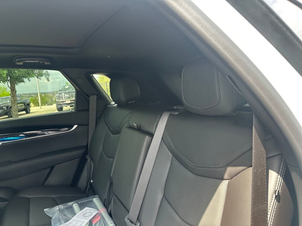 New 2026 Cadillac XT5 Premium Luxury w/ LPO, ONYX Package FWD image 19