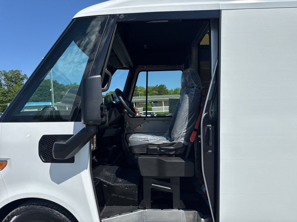 Used 2024 Chevrolet Brightdrop 600 w/ Battery Pack, Max Range image 9