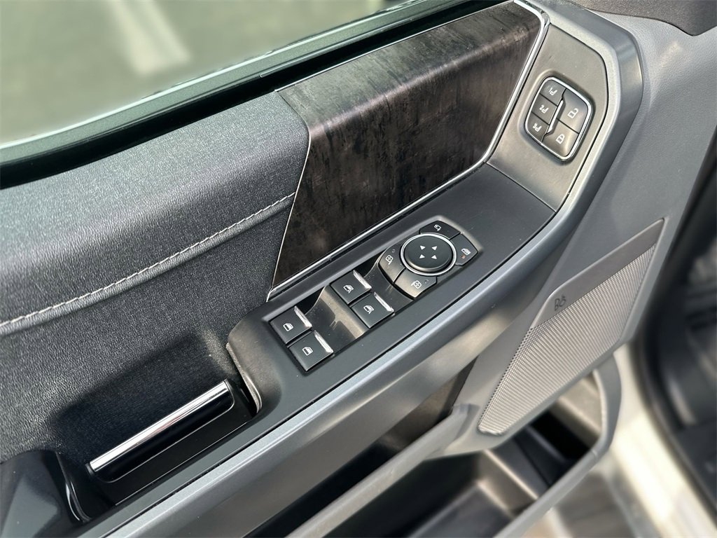 Used 2023 Ford F150 Lariat image 15