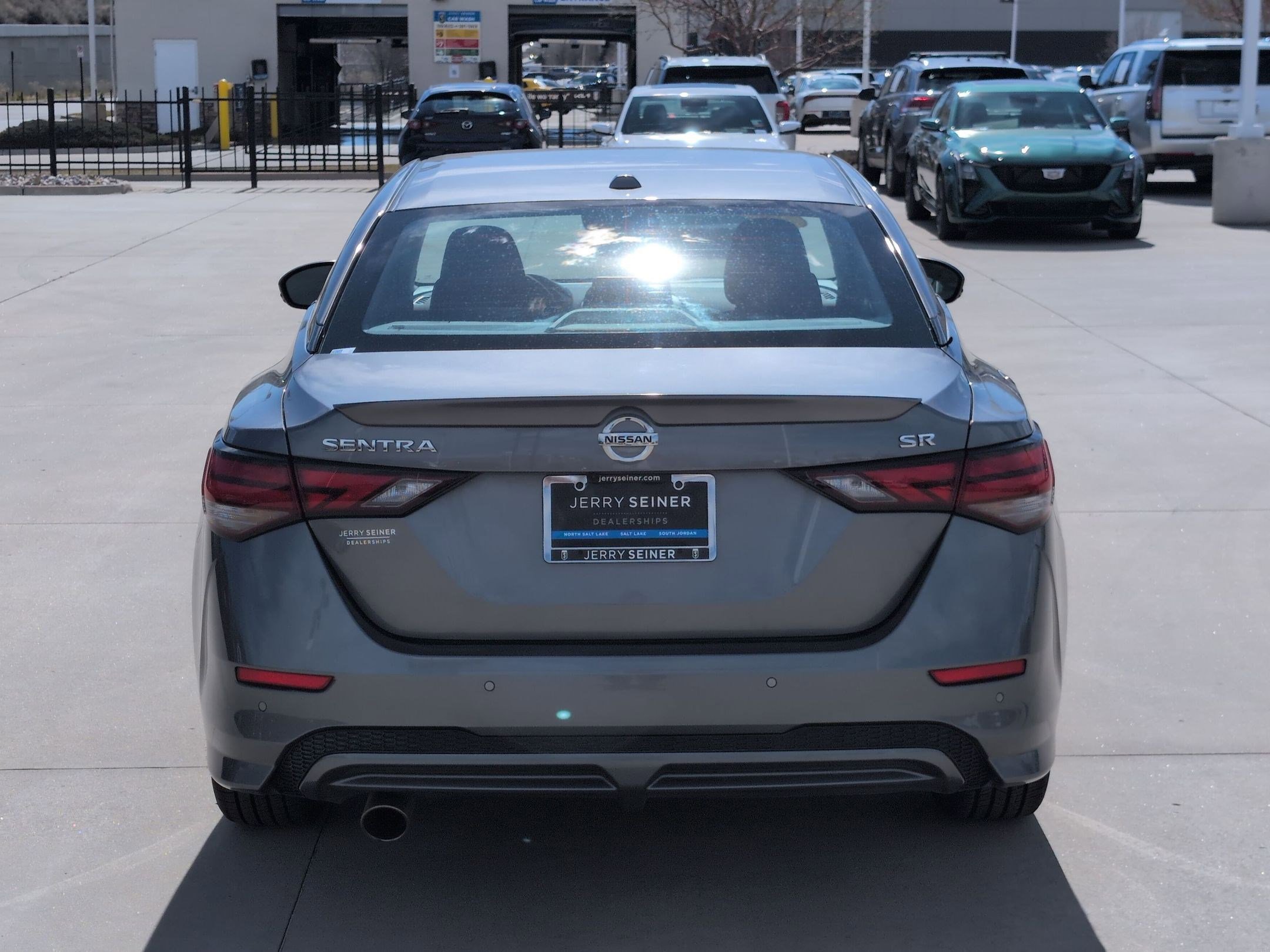 Used 2022 Nissan Sentra SR w/ Electronics Package image 5