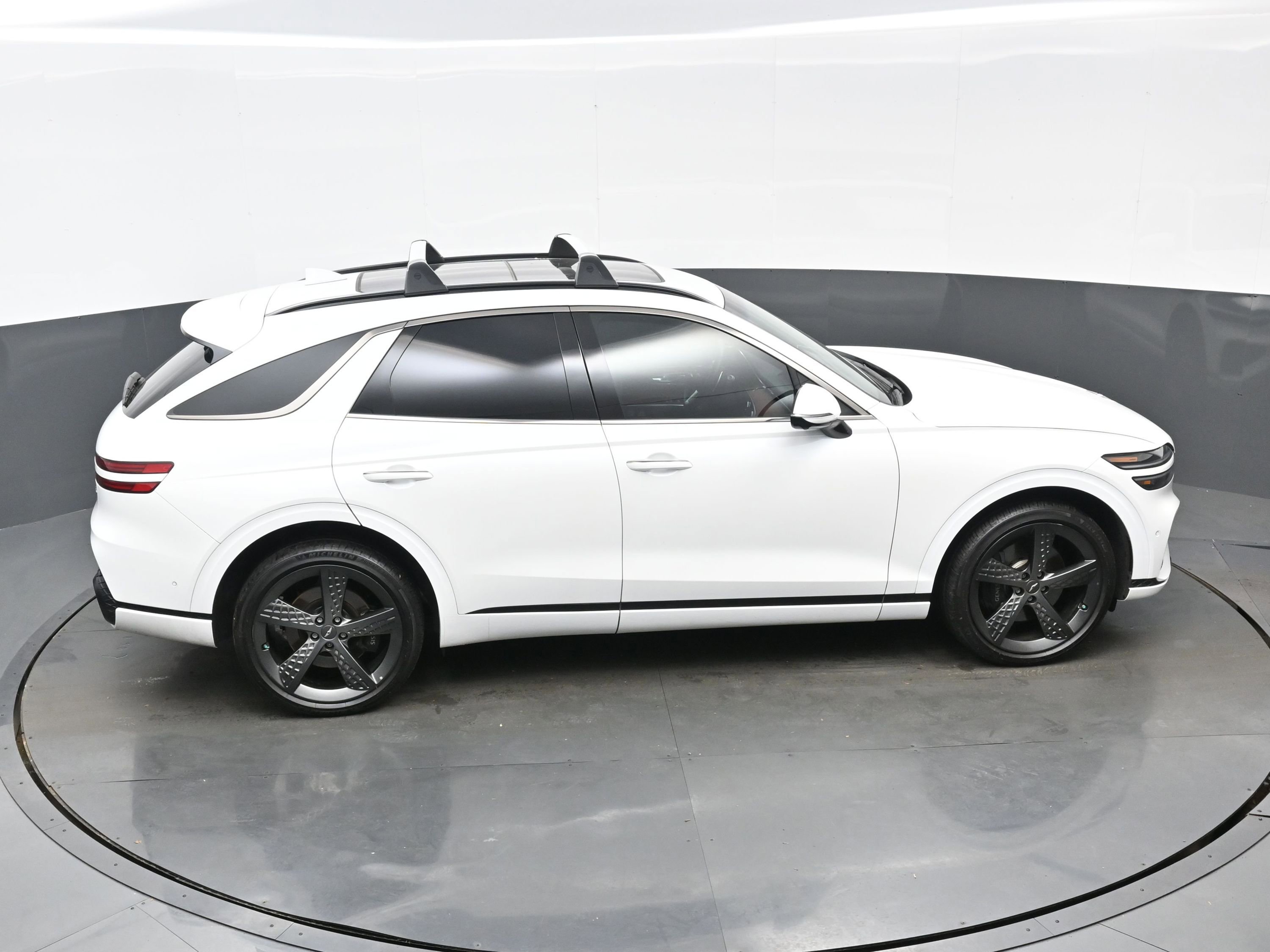 Certified 2023 Genesis GV70 2.5T w/ Sport Prestige Package image 50